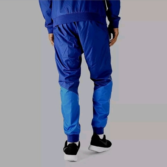 windrunner joggers